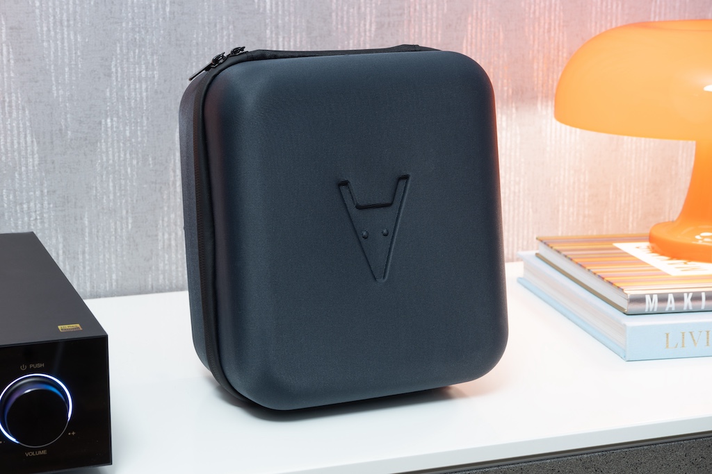 Der DHS-1 wird in einem hochwertigen Transport-Case geliefert.