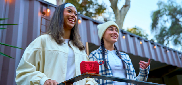 JBL präsentiert zwei neue Bluetooth-Lautsprecher und ein Karaoke-Mikrofone