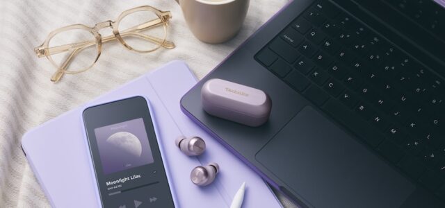 Technics präsentiert EAH-AZ100 True Wireless Earbuds in neuer Farbe Moonlight Lilac